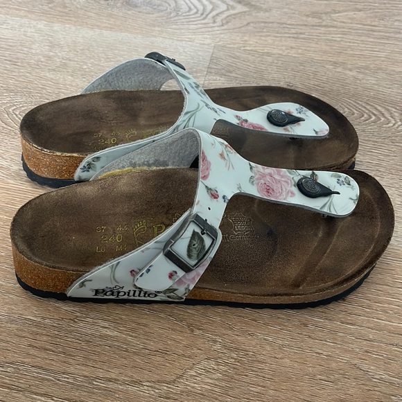 Birkenstock Floral White Sandals - Picture 2 of 11